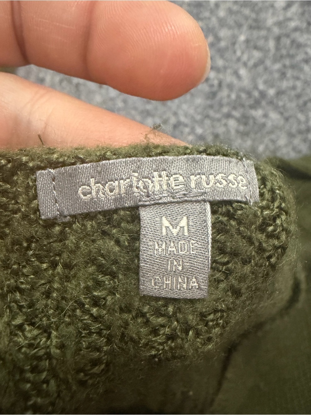 Charlotte Russe Olive V-Neck Ribbed Sweater - Picture 5 of 6
